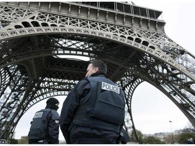 Οπλοστάσιο γεμάτο καλάσνικοφ βρέθηκε σε ...