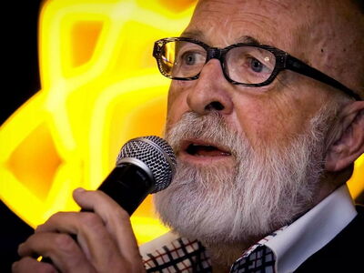 Τα Στρουμφάκια θρηνούν για τον Pierre Kartner 