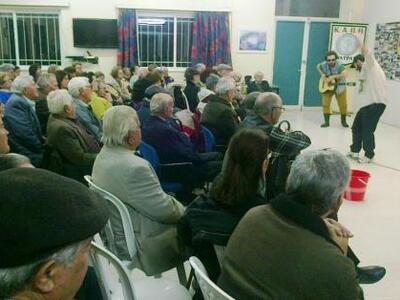 Δείτε φωτό από την παρουσίαση της παράστ...