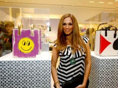 Η Έλλη Κοκκίνου ζητά 500.000€ από θαυμαστή της!