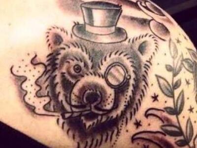 Ποιος Έλληνας τραγουδιστής έκανε αυτό το τατουάζ;