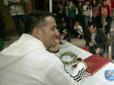 Αγριο κράξιμο στον Πύρρο Δήμα μέσω facebook!