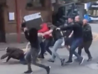 Μάντσεστερ Γιουνάιτεντ-Λιντς: Οπαδοί έδε...