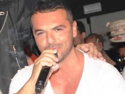 Το παράπονο του Τριαντάφυλλου από τον Ρέ...