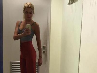 Η Βίκυ Κάβουρα επανέφερε τον... καύσωνα ...