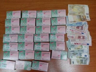 Αγρίνιο: Μετέφερε 802 ναρκωτικά χάπια μέ...