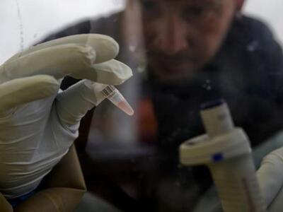 KAΠΑ RESEARCH: Οι Ελληνες τρέμουν για τον Εμπολα