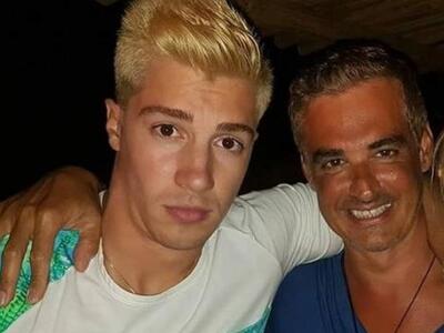 Η φωτογραφία του "Αγάπη μόνο" ...