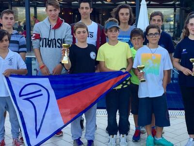 Με Κύπελλα στις βαλίτσες τους επέστρεψαν...