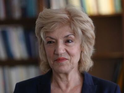 Σία Αναγνωστοπούλου: «Σχεδιαζόμενη κατάρ...