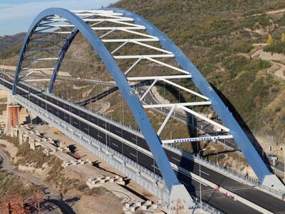 Παραδίδεται στην κυκλοφορία η τοξωτή γέφ...