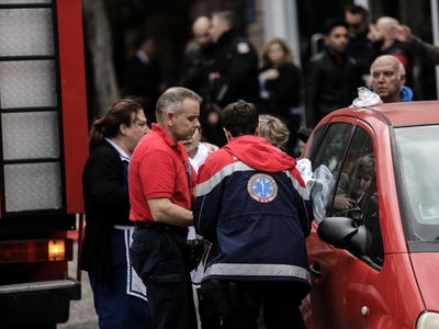 Φωτιά σε ξενοδοχείο στη Συγγρού - Μπιτόν...