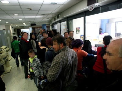 Σχεδόν 4.000 έχουν καταθέσει πινακίδες σ...