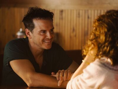 "Άγνωστοι μεταξύ μας": Η υποψή...