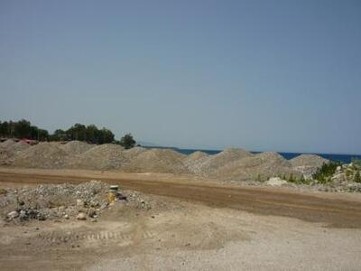 Πάτρα: Μπάζα και σκόνη στην παραλία του ...