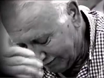 Τα δάκρυα συγκίνησης του παππού Γιώργου ...