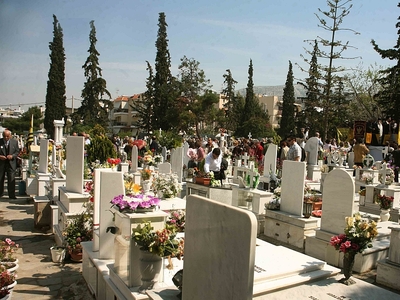 Τακτικές μαφίας  σε νεκροταφεία της Πάτρας  