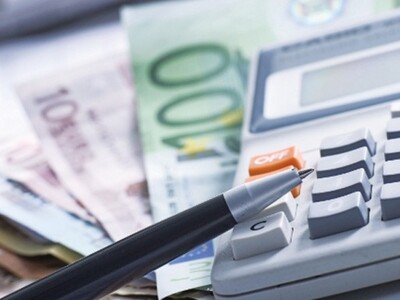 ΑΑΔΕ: Άνοιξε η πλατφόρμα για 36 ή 72 δόσ...