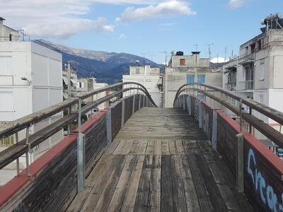 Πάτρα: Ο τρόμος, στην σάπια ξύλινη αερογ...