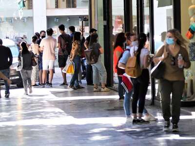 Μετάλλαξη Δέλτα: Μπορεί να μεταδοθεί σε ...