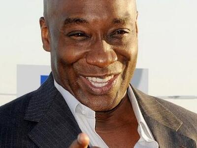 Βεβήλωσαν τον τάφο του «γίγαντα» από το ...