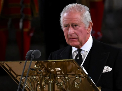 Βασιλιάς Κάρολος: Η πρώτη του ομιλία στο...
