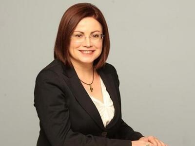 Επιμένει στο ίδιο τέμπο η Σπυράκη: Ο ΣΥΡ...