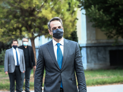 Μητσοτάκης: Θα συζητήσουμε για τον εμβολ...