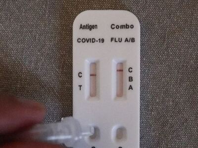 «Καλπάζει» η γρίπη: 12 νεκροί και 649 νέ...