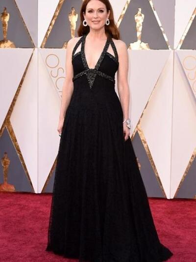 Tζουλιάν Μουρ με Chanel