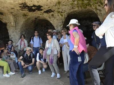 Τα Λατομεία στις Συρακούσες (Προύσαλη)