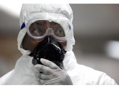 Απομονωμένος σε καμπίνα κρουαζιερόπλοιου...