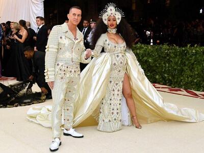 CARDI B ΜΕ MOSCHINO