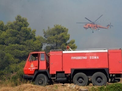 Φωτιά στην Πλατανίτσα Καλαβρύτων – Σηκώθ...