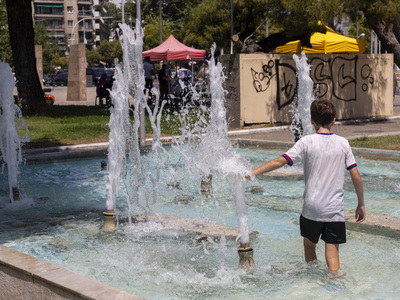 Καιρός: Κορυφώνεται ο καύσωνας με τον υδ...