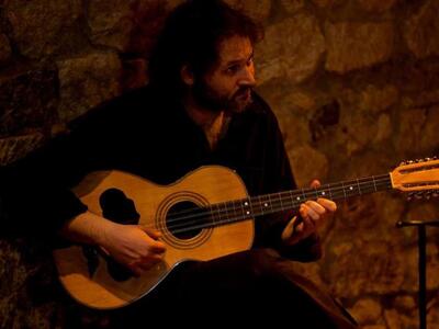 Πάτρα: Διάλεξη για την κιθάρα στην ελλην...