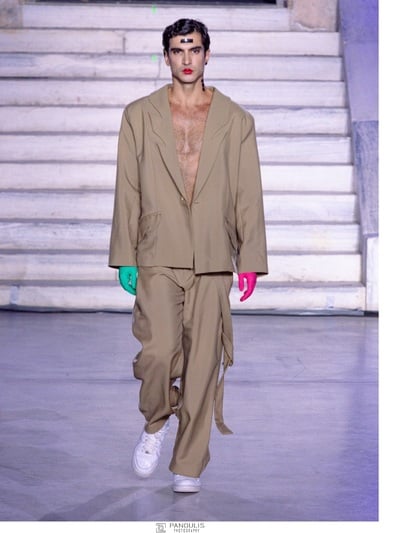 Λάκης Γαβαλάς: Catwalk με μοντέλα του GNTM, παρούσα η Ηλιάνα Παπαγεωργίου