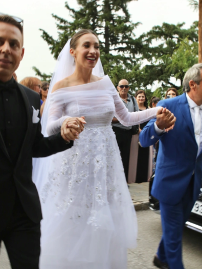Με κοστούμι του Πατρινού Νίκου Αποστολόπουλου παντρεύτηκε ο Ντάνος - ΦΩΤΟ