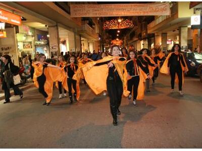 Πατρινό Καρναβάλι - Η Παρέλαση σχολών Χο...