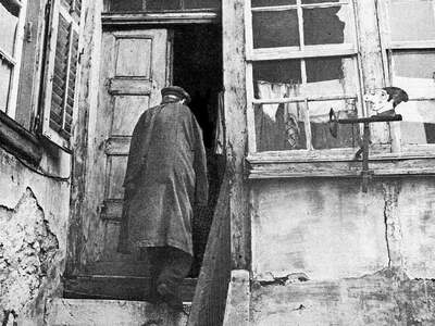 H είσοδος του σπιτιού του Σπαθάρη από το...