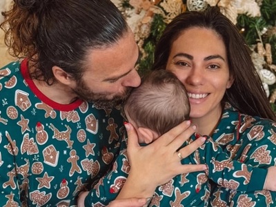 Με ασορτί πιτζάμες- Η χριστουγεννιάτικη ...