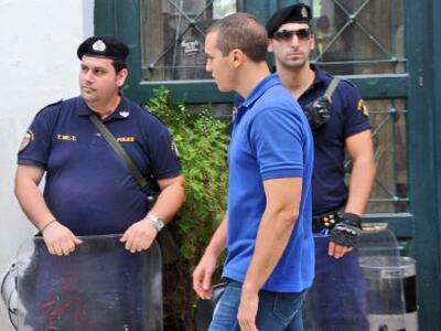 Η κάμερα του Guardian καταγράφει τη γιορ...