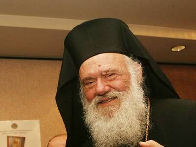 Ιερώνυμος: Η Εκκλησία θα σταθεί δίπλα στ...