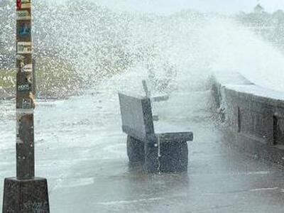 «Σαρώνει» τη Δυτική Ευρώπη η καταιγίδα Κέιτι