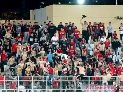 Η αψυχολόγητη συμπεριφορά των “ερυθρόλευ...