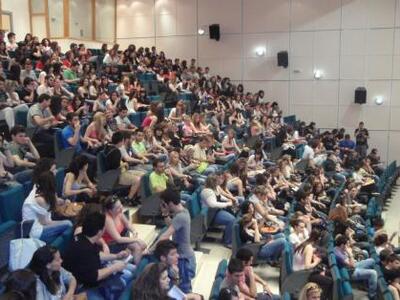 «Eισιτήριο»14.000 ευρώ για ΑΕΙ-ΤΕΙ