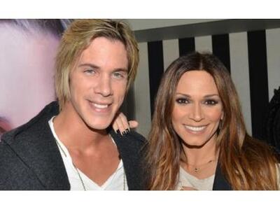 Φήμες κυκλοφορούν στο χώρο της σόουμπιζ ...