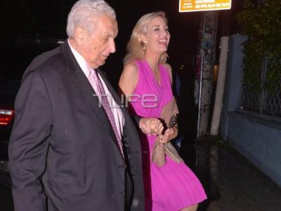 ΔΕΙΤΕ τον Δημήτρη Κοντομηνά με την σύντρ...