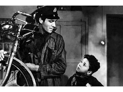 Ξαναβγαίνει μετά από χρόνια σε νέες αποκ...