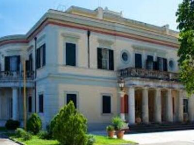 Κέρκυρα: Η Ελισάβετ της Αγγλίας έβαλε στ...